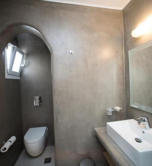 Номер Стандарт Вид на Море, Spanelis