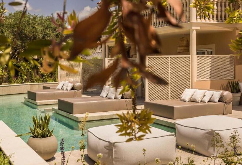 Номер Deluxe, Thalassa Boutique Hotel   Adults Only