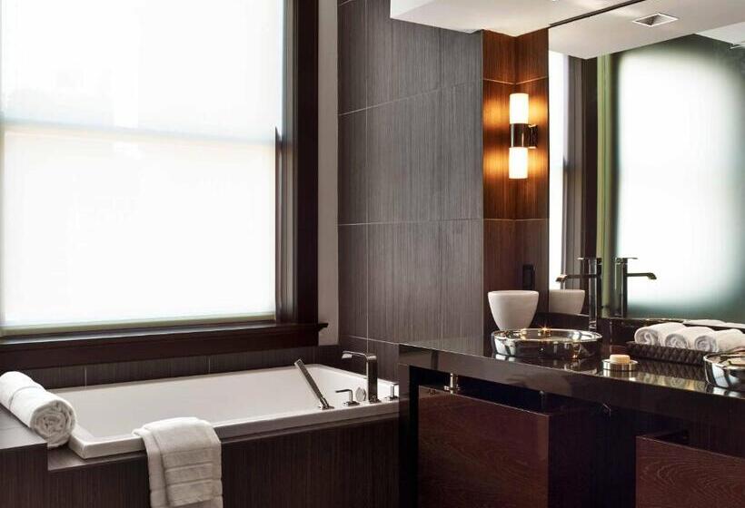 デラックススイート, The Joule