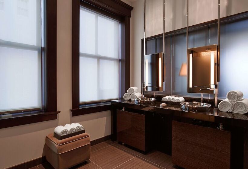 テラス付スイート, The Joule