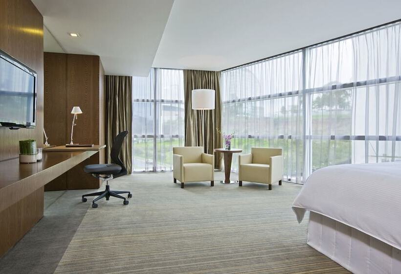 Люкс Премиум, The Westin Santa Fe, Mexico City