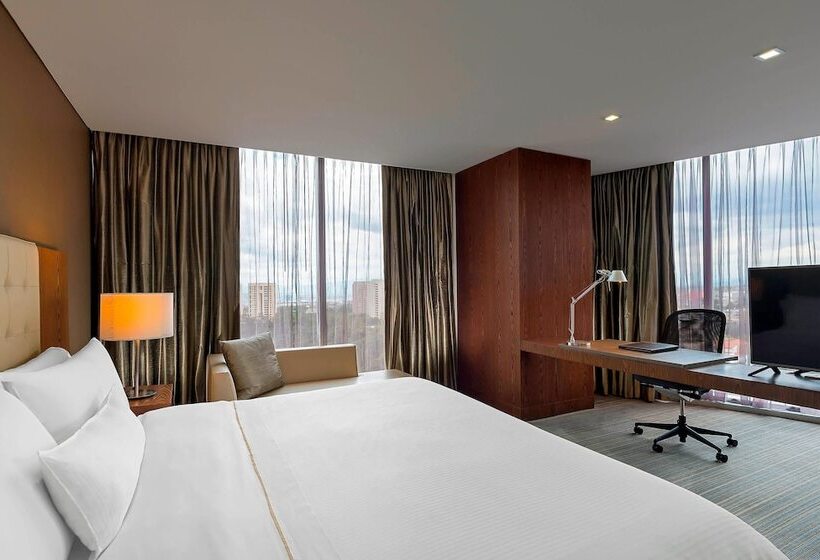 Люкс Премиум, The Westin Santa Fe, Mexico City