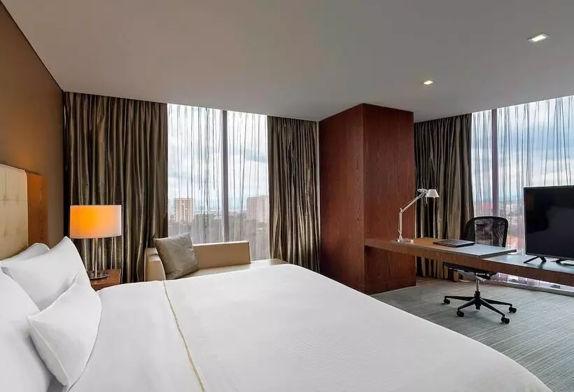 سوئیت پریمیوم, The Westin Santa Fe, Mexico City