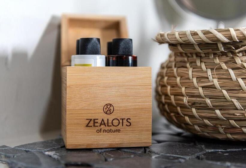 Люкс с Видом, Adamant Suites