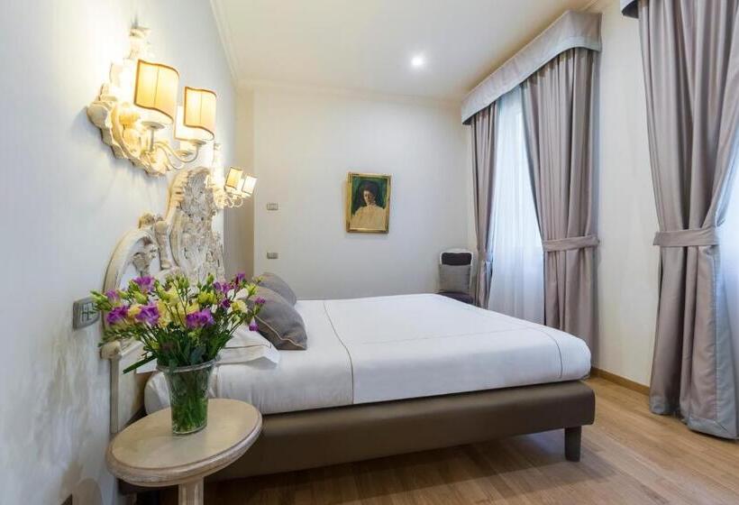 اتاق خانوادگی, Art Atelier