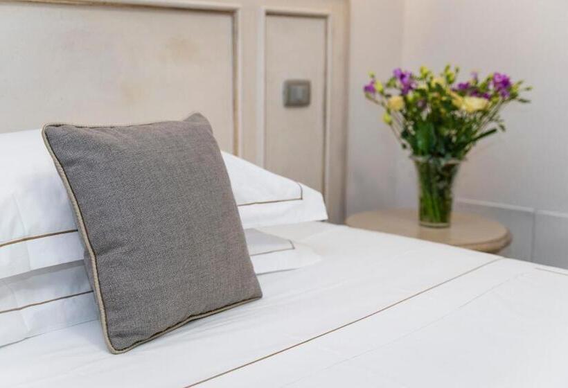 اتاق استاندارد, Art Atelier