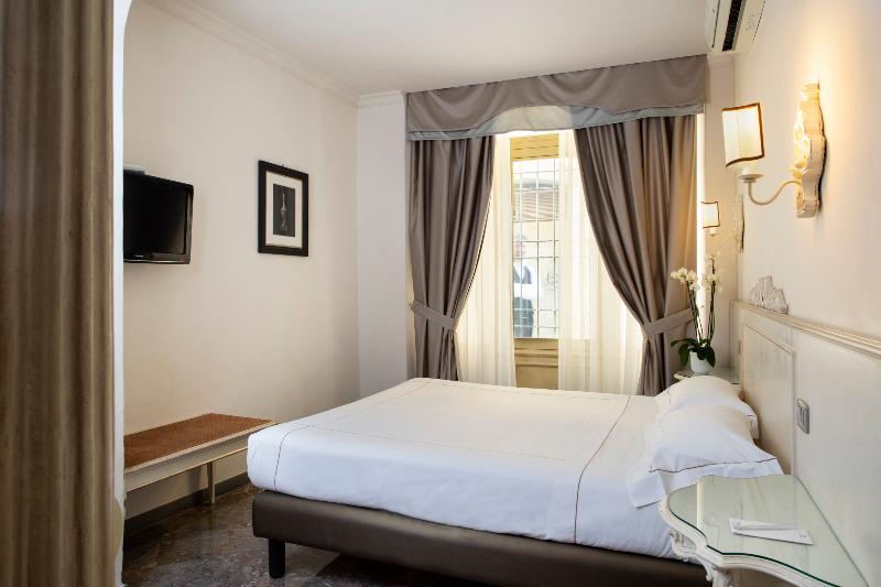 اتاق اکونومی, Art Atelier