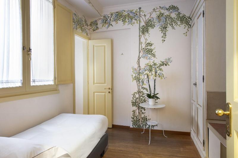 اتاق استاندارد یک نفره, Art Atelier