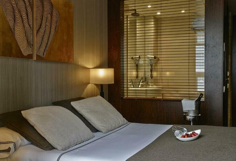 Номер Стандарт, Carrís Casa De La Troya