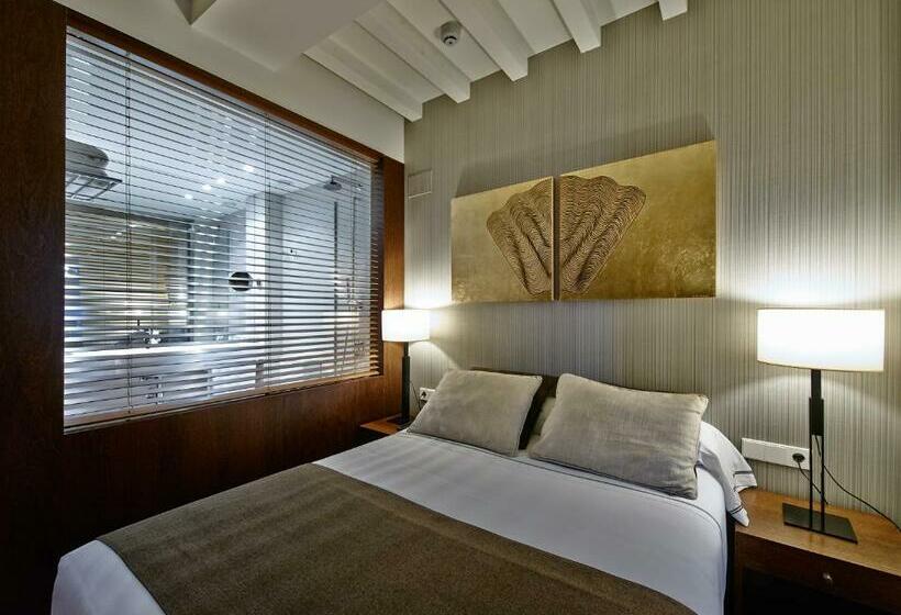 Номер Стандарт, Carrís Casa De La Troya