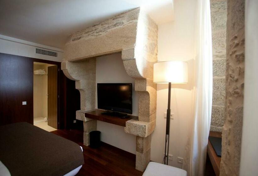 Номер Стандарт, Carrís Casa De La Troya