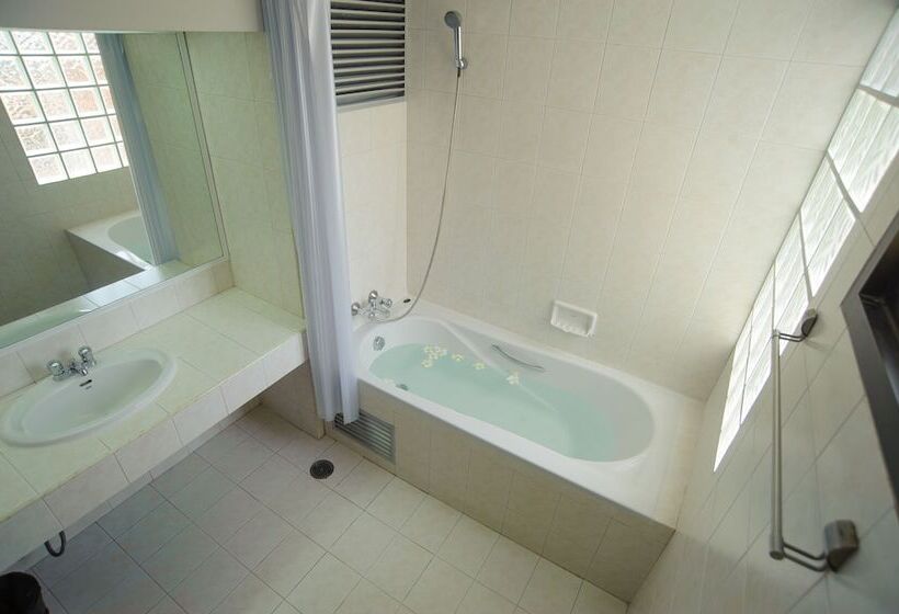 اتاق استاندارد با تخت بزرگ, Diamond City Place