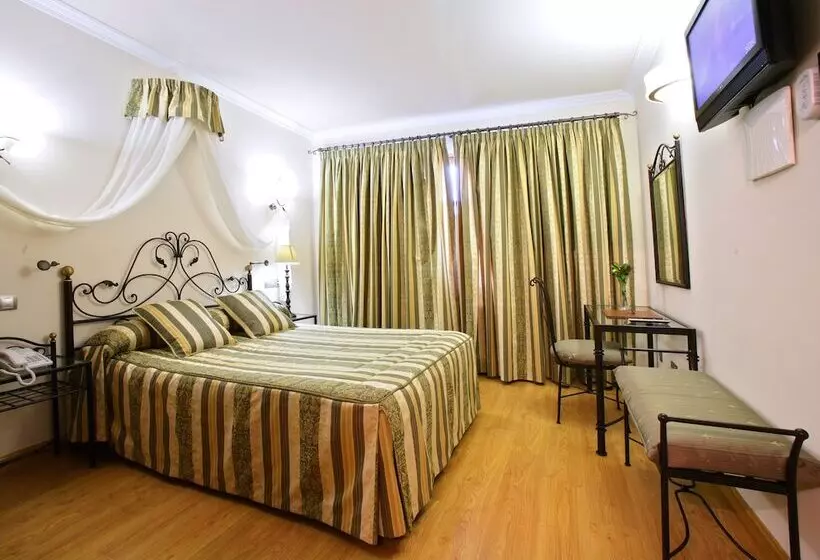 اتاق استاندارد, El Juglar