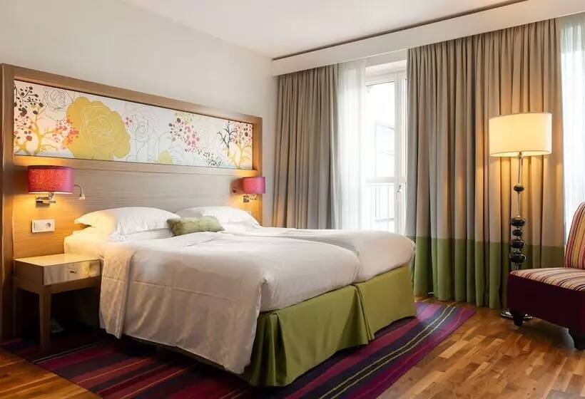 Deluxe-huone, Elite Hotel Esplanade