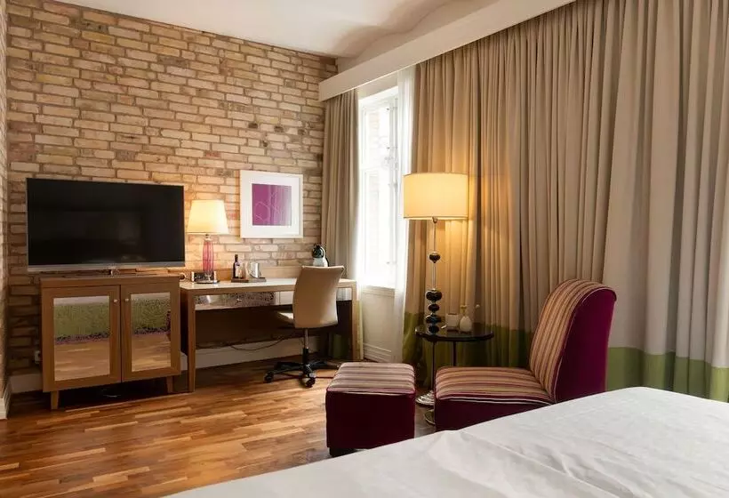 Deluxe-huone, Elite Hotel Esplanade