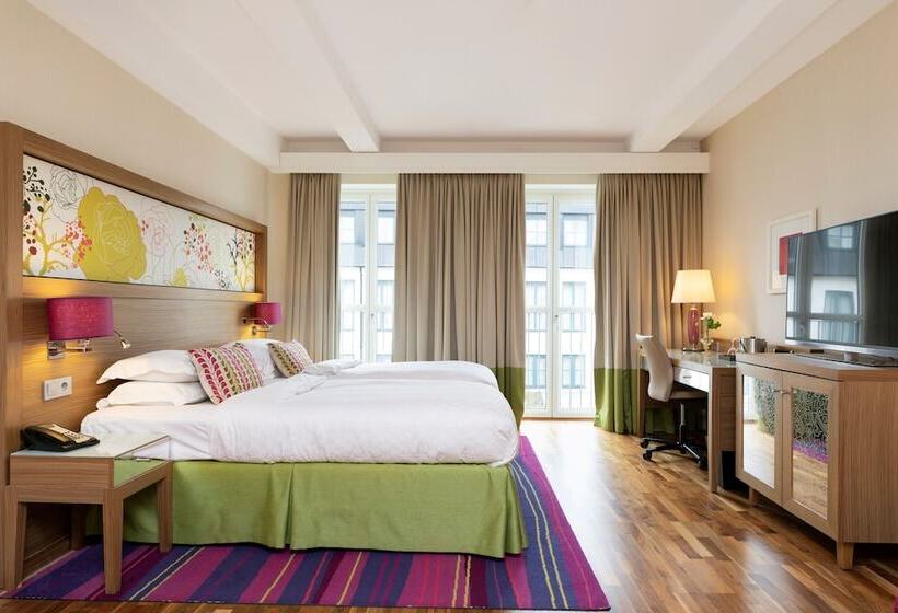 اتاق سوپریور, Elite Hotel Esplanade