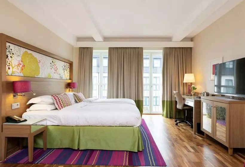 Superior-huone, Elite Hotel Esplanade