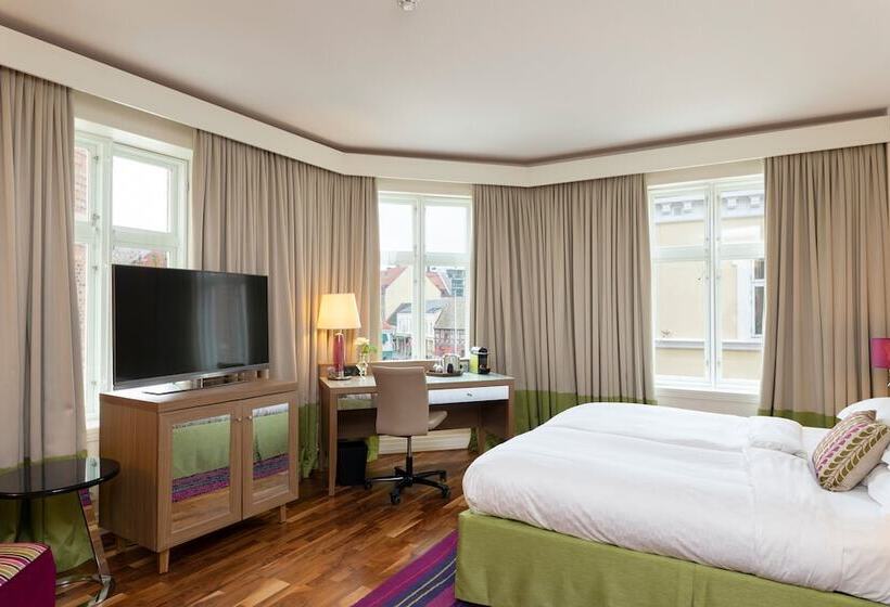 اتاق لوکس, Elite Hotel Esplanade