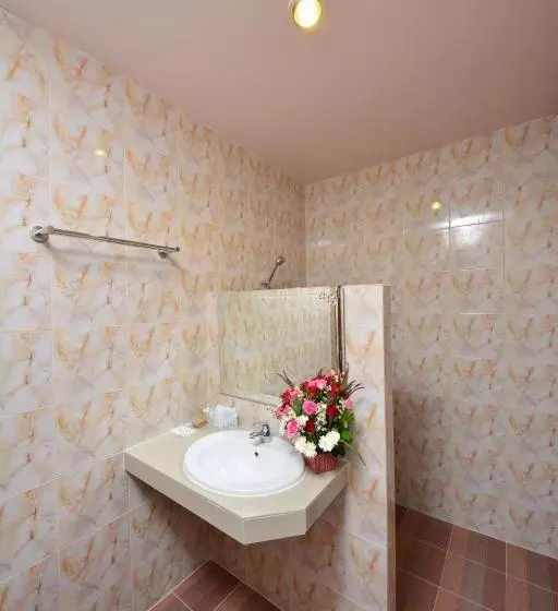 اتاق استاندارد با بالکن, Haad Yao Bayview Resort & Spa Sha Plus Certified
