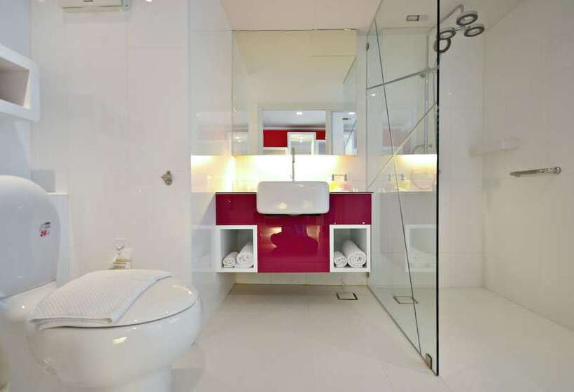 デラックスルーム, Hinn Namm