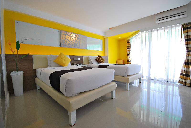 デラックスルーム, Hinn Namm