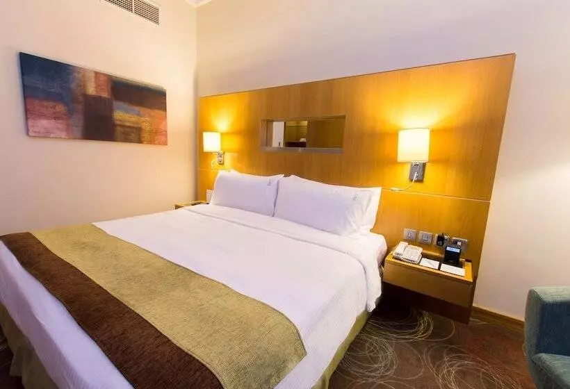 スタンダードルーム, Holiday Inn Abu Dhabi, An Ihg