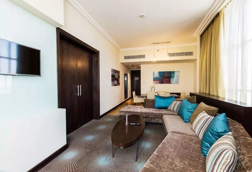 スイート, Holiday Inn Abu Dhabi, An Ihg