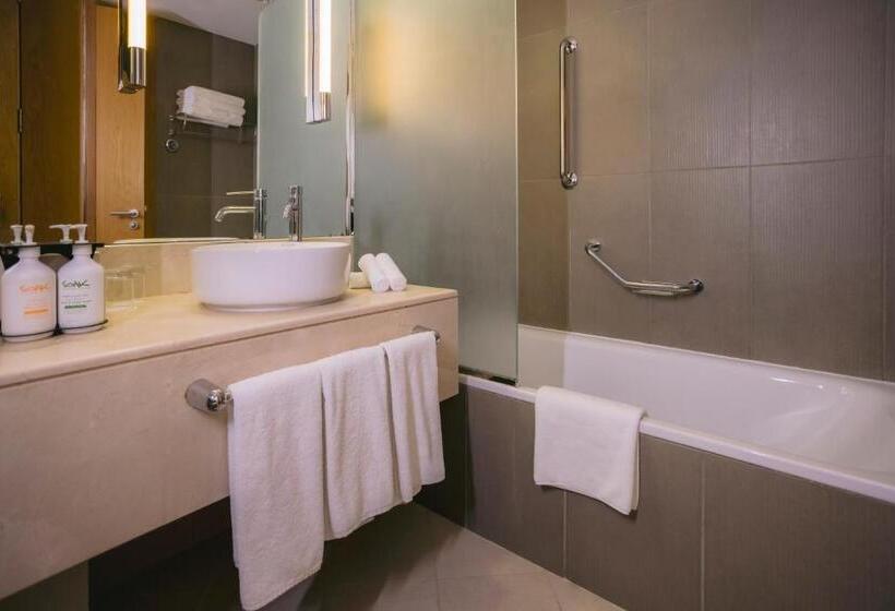 Стандартный Номер Кровать Кинг, Holiday Inn Abu Dhabi, An Ihg