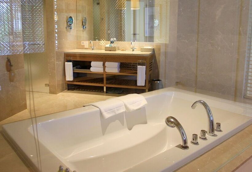 Suíte Club, Intercontinental Hua Hin Resort, An Ihg