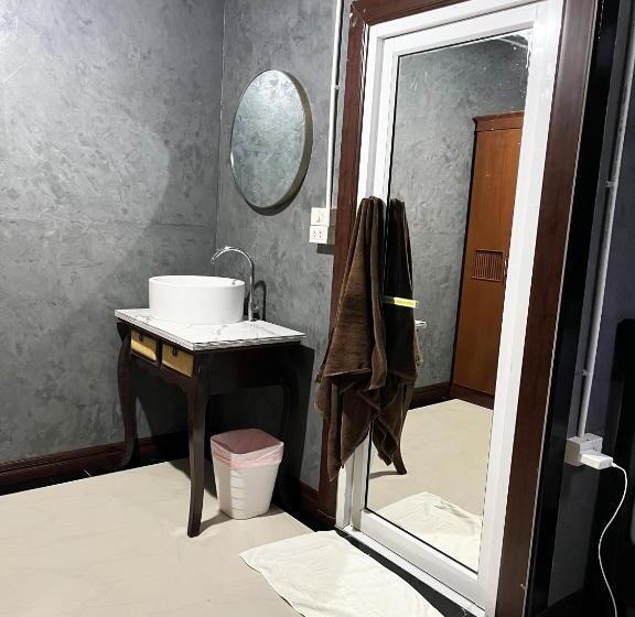 豪华小屋, Koh Jum Resort