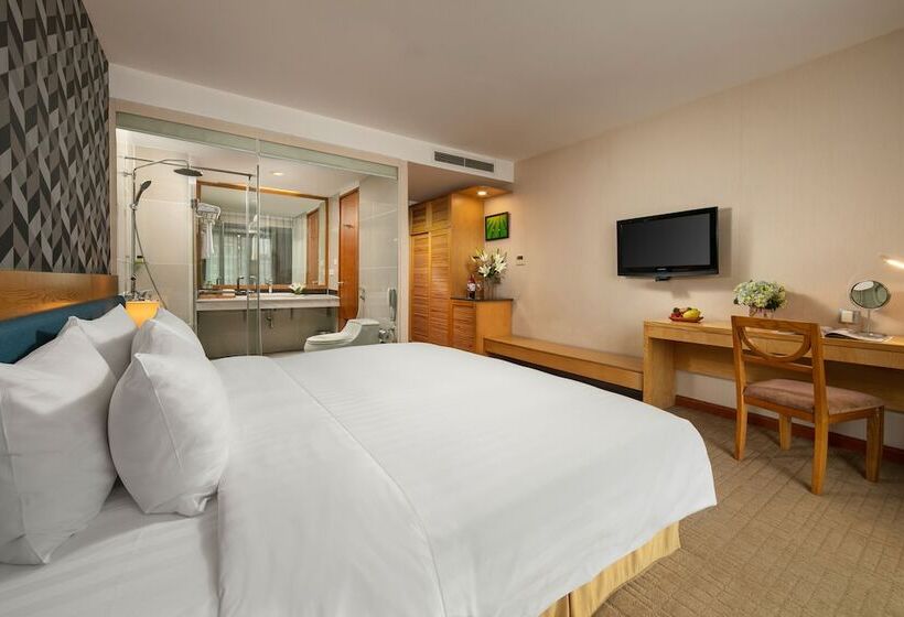 اتاق لوکس, La Casa Hanoi