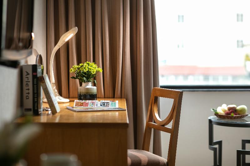 اتاق پرمیوم, La Casa Hanoi