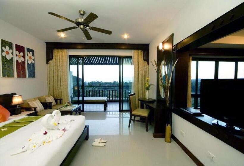 סוויטה, Palm Paradise Resort