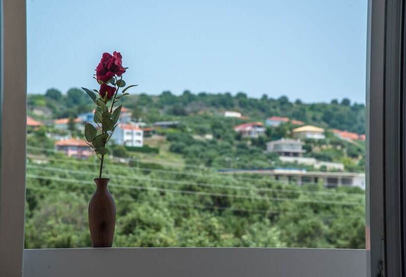 חדר סטנדרט לשלושה, Poseidon Beach