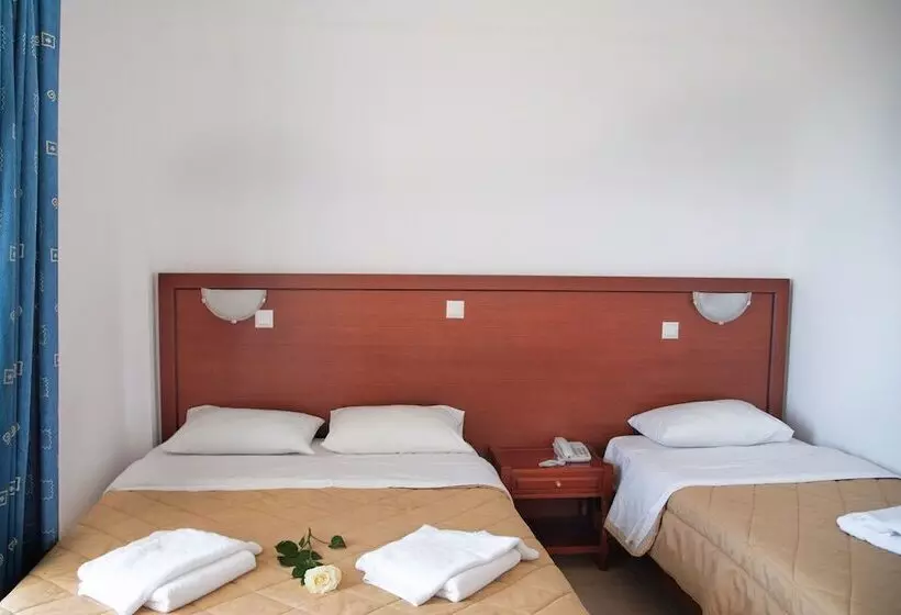 Standard Kolmen Hengen Huone, Poseidon Beach