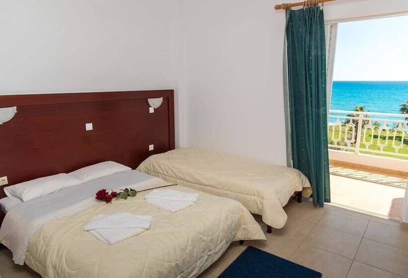 Семейный Номер Вид на Море, Poseidon Beach