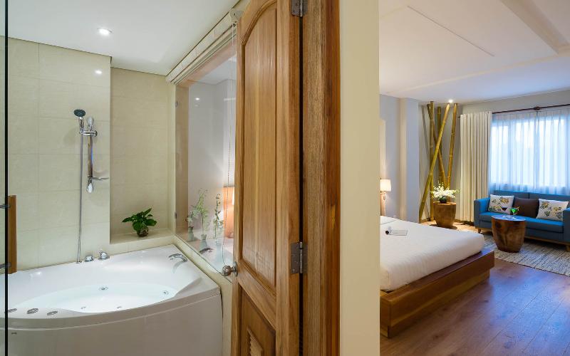 套房, Silverland Yen