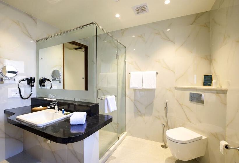 جناح جونيور, Beleza By The Beach