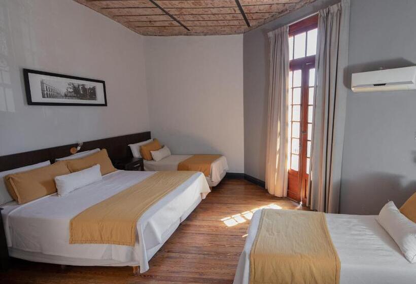 اتاق استاندارد چهار تخته, Gran Rex Hotel