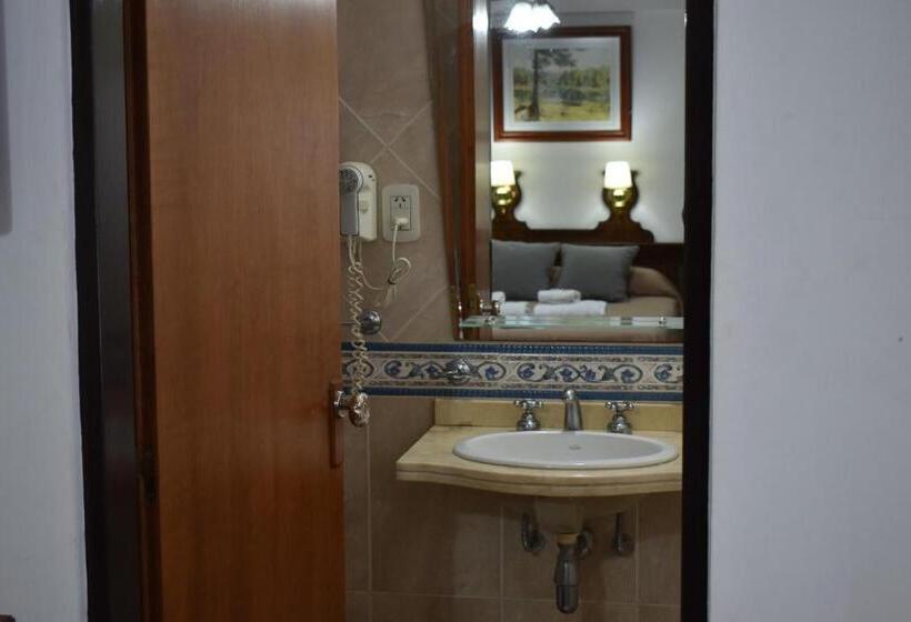 اتاق سوپریور سه تخته, Berlin