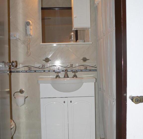 اتاق سوپریور سه تخته, Berlin