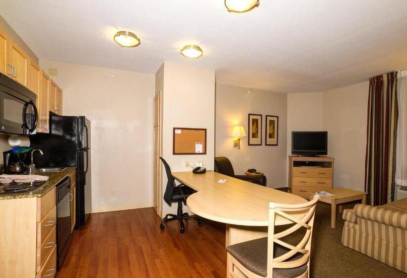 جناح, Candlewood Suites Fort Myers Interstate 75, An Ihg