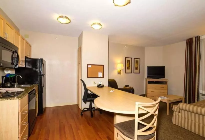 スイート, Candlewood Suites Fort Myers Interstate 75, An Ihg