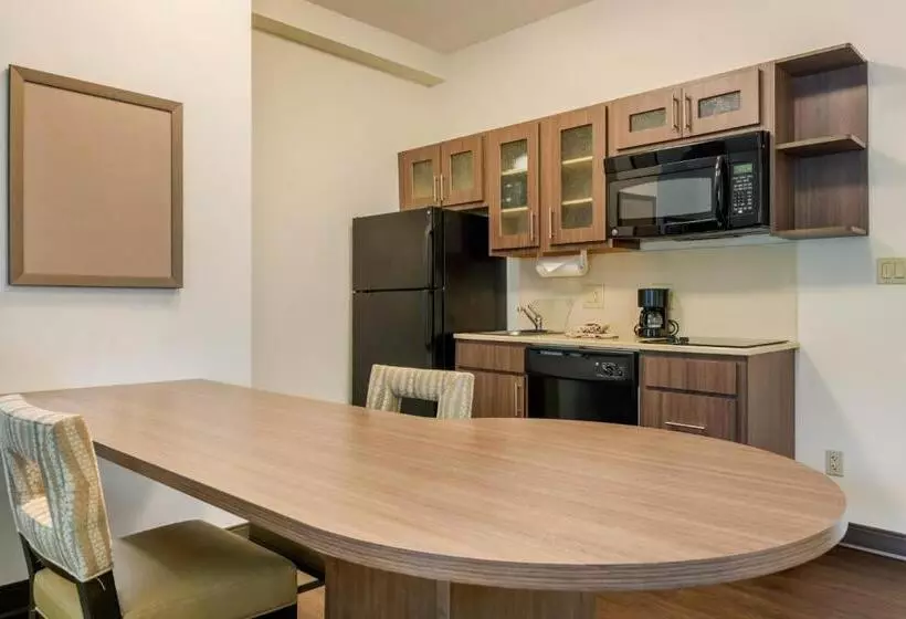 スイート, Candlewood Suites Fort Myers Interstate 75, An Ihg