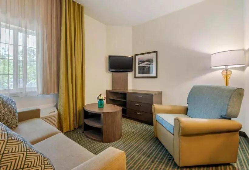 スイート, Candlewood Suites Fort Myers Interstate 75, An Ihg