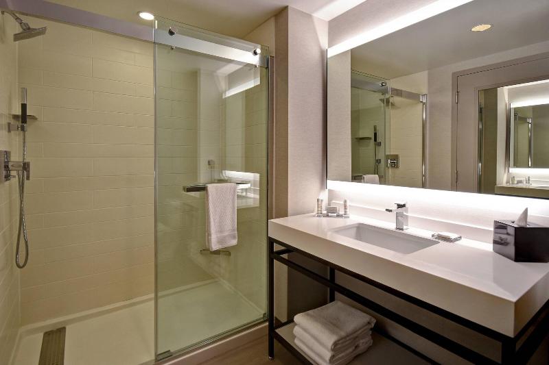 带大床的标准间, Dallas/fort Worth Marriott Hotel & Golf Club At Champions Circle