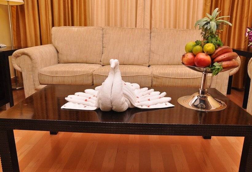 جناح, Gokulam Park Sabari Siruseri Sipcot