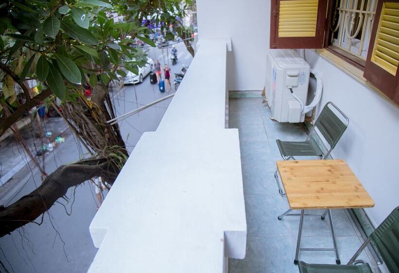 Vuode Makuusalissa, Hanoi City Backpackers Hostel