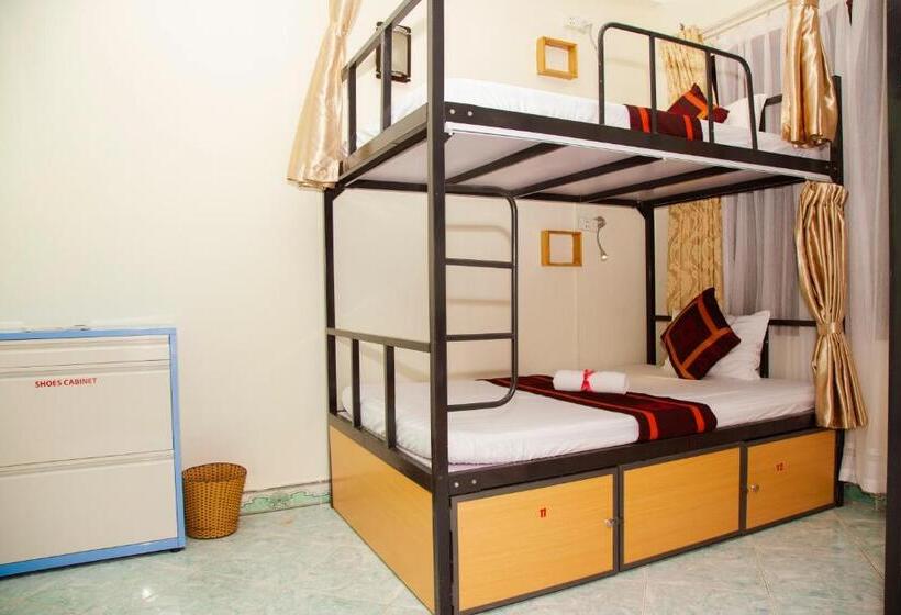 تختخواب در اتاق مشترک, Hanoi City Backpackers Hostel