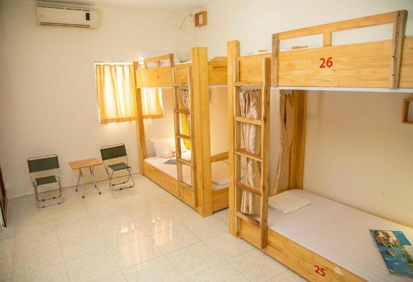 Vuode Makuusalissa, Hanoi City Backpackers Hostel